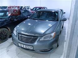 Chrysler 200
